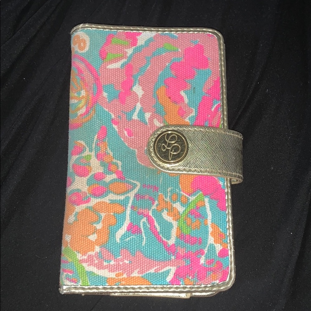 Lily Pulitzer IPhone 7 wristlet